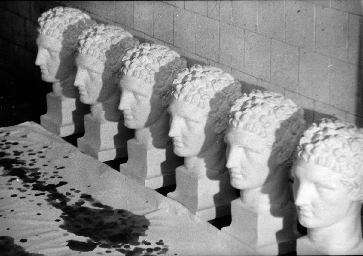 hermes_heads_dark